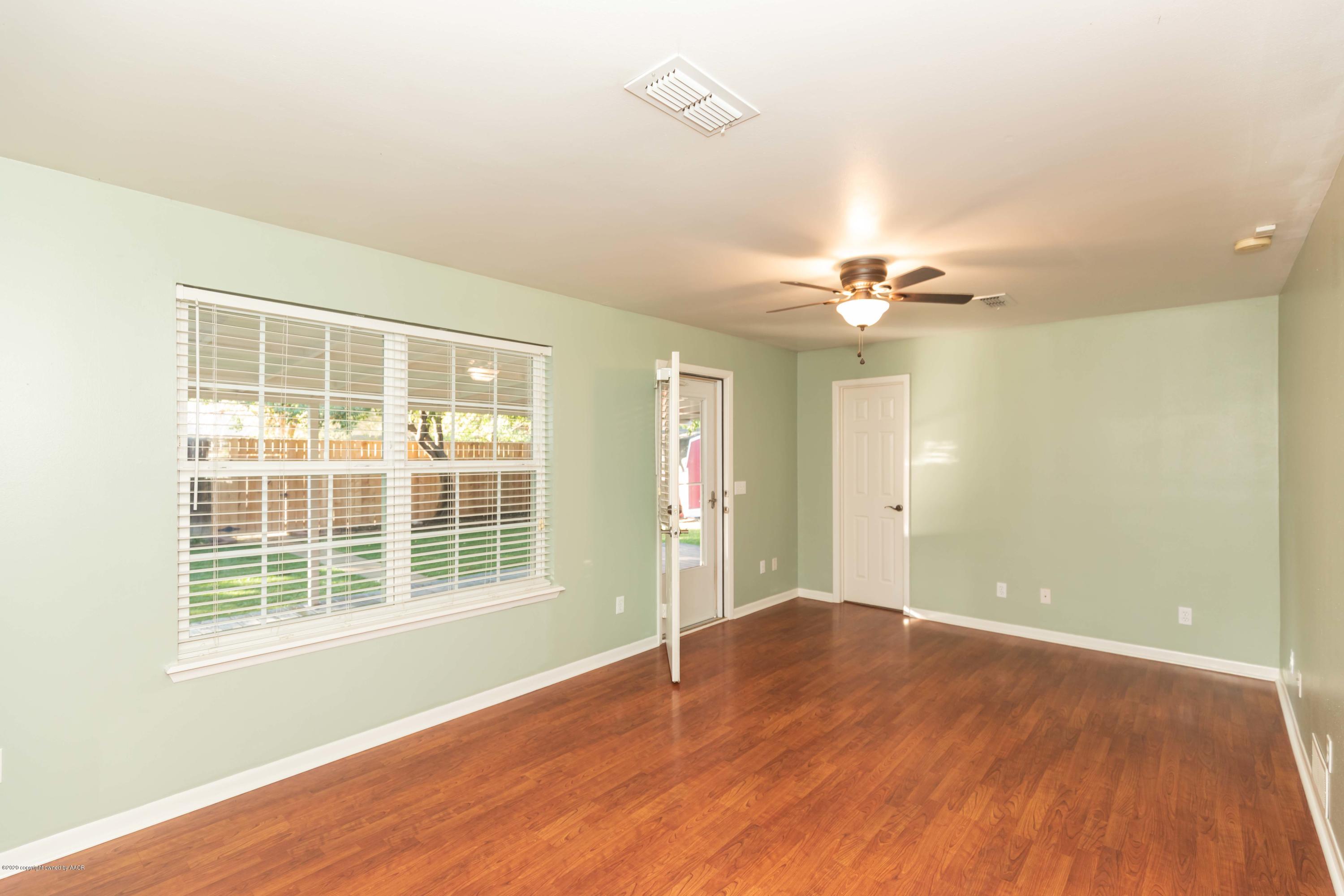 6119 Hanson Road Amarillo, TX 79106 - Photo 6 of 45 formal dining