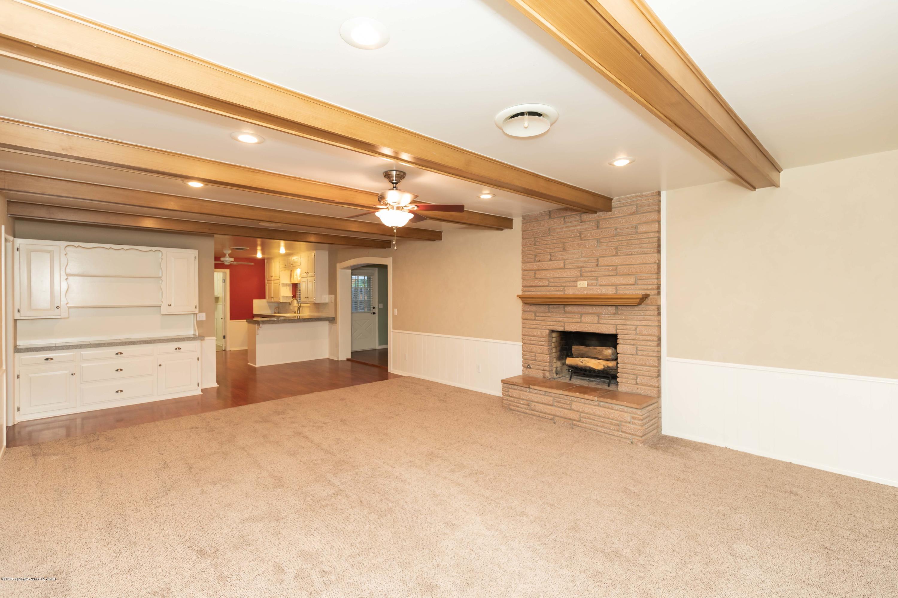 6119 Hanson Road Amarillo, TX 79106 - Photo 7 of 45 DEN VIEW 4