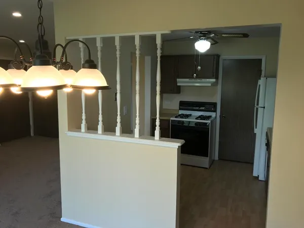 $2,000 | 232 Driftwood Lane, Unit C1, Schaumburg, IL 60193