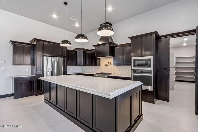 $886,900 | 6416 Cadence River, El Paso, TX 79932