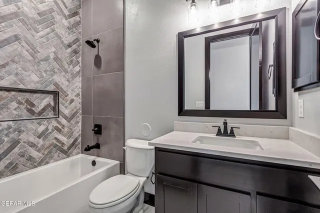 $886,900 | 6416 Cadence River, El Paso, TX 79932