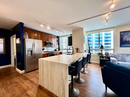 $450,000 | 1111 South Wabash Avenue, Unit 1010, Chicago, IL 60605