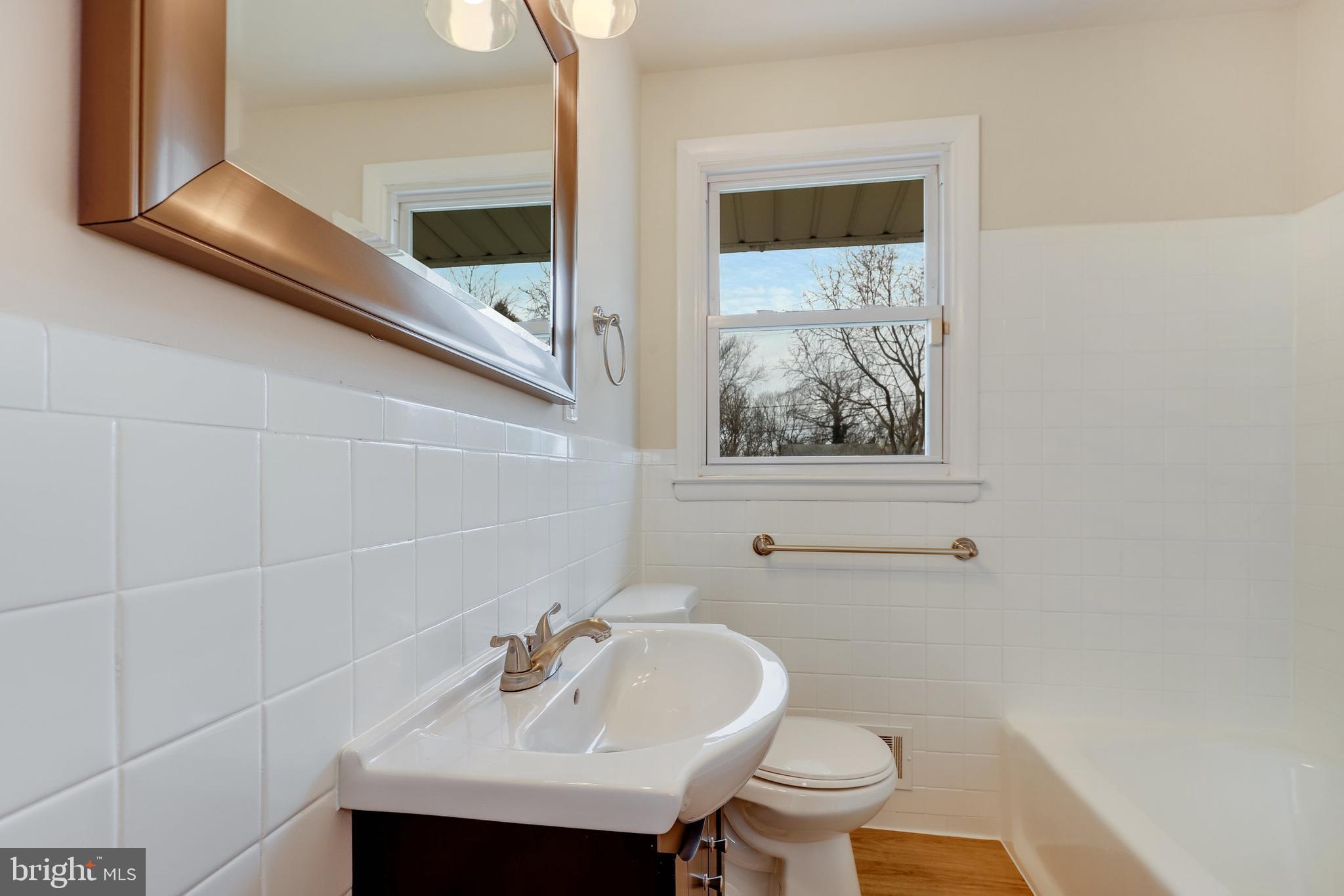 6807 Richardson Road Baltimore, MD 21207 - Photo 15 of 29