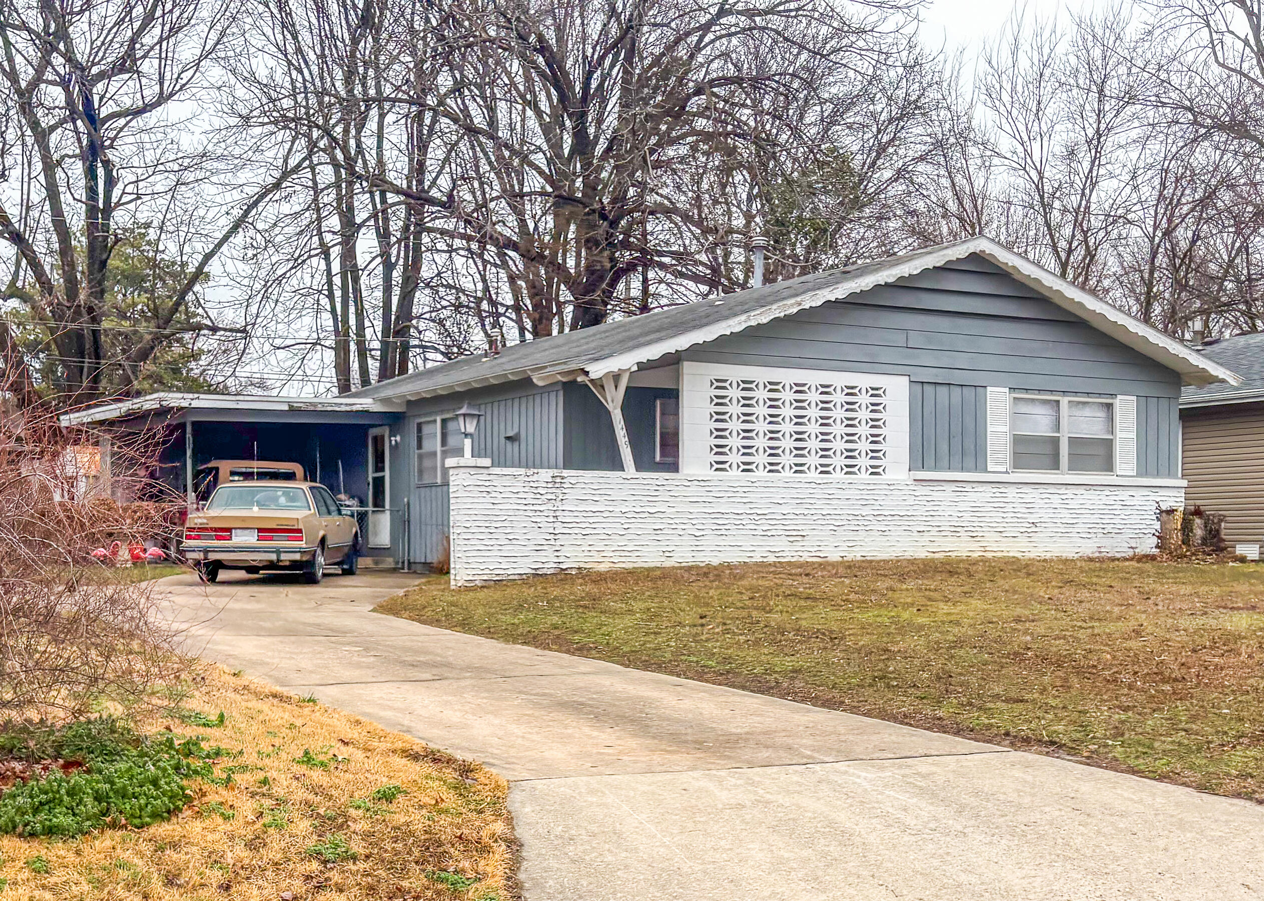 1449 East Berkeley Street Springfield, MO 65804 - Photo 1 of 1 1449 E Berkeley St