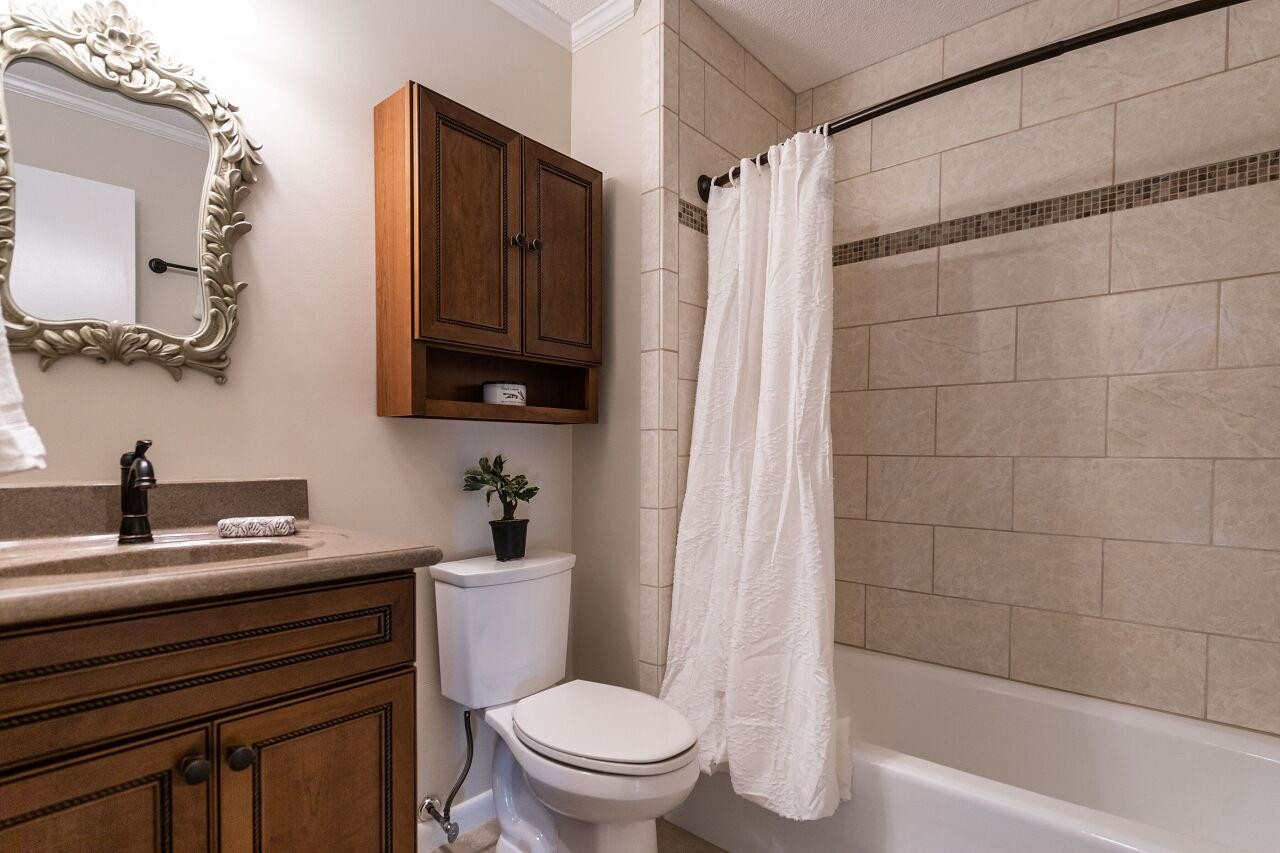 5701 Old Forge Circle Raleigh, NC 27609 - Photo 24 of 33 Hall Bath