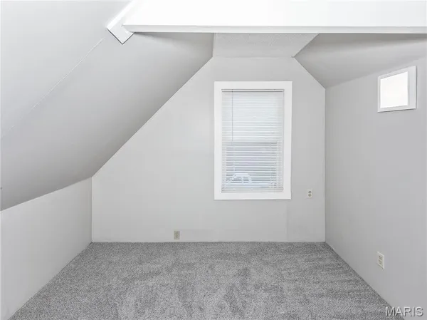 $186,000 | 1103 7th Street, Highland, IL 62249