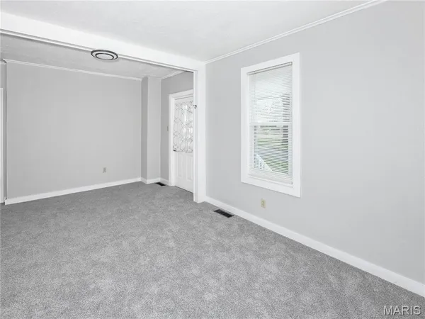 $186,000 | 1103 7th Street, Highland, IL 62249