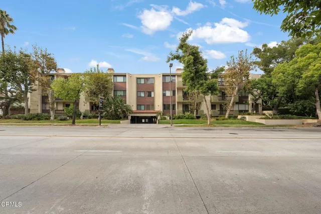 $699,000 | 497 East California Boulevard, Unit 119, Pasadena, CA 91106