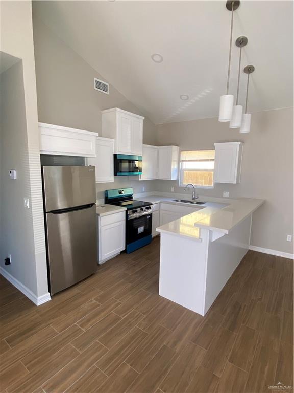 705 Sparrow Road Weslaco, TX 78596 - Photo 3 of 9