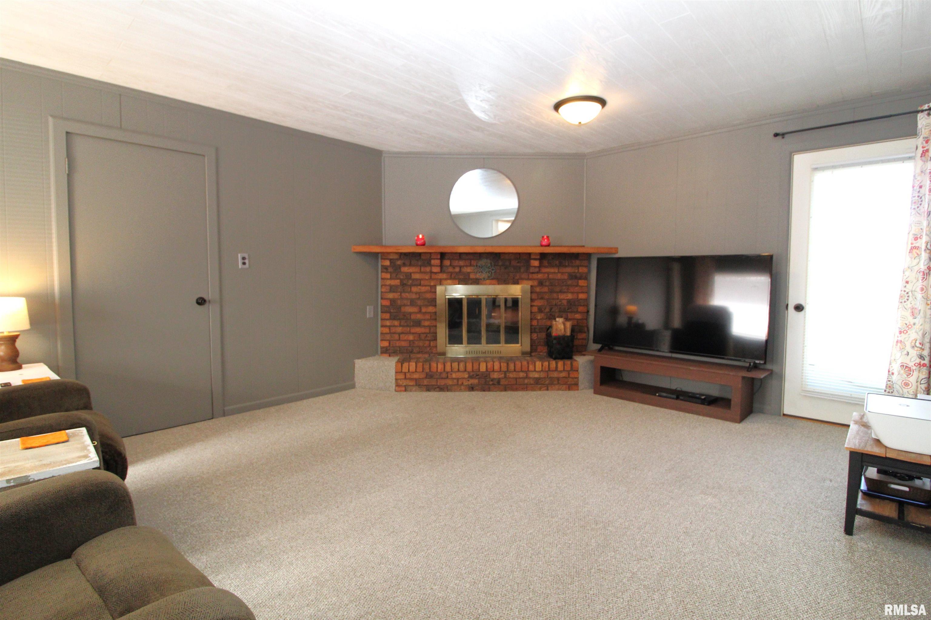 1513 Tennell Road Pekin, IL 61554 - Photo 11 of 53 Gallery Image 11