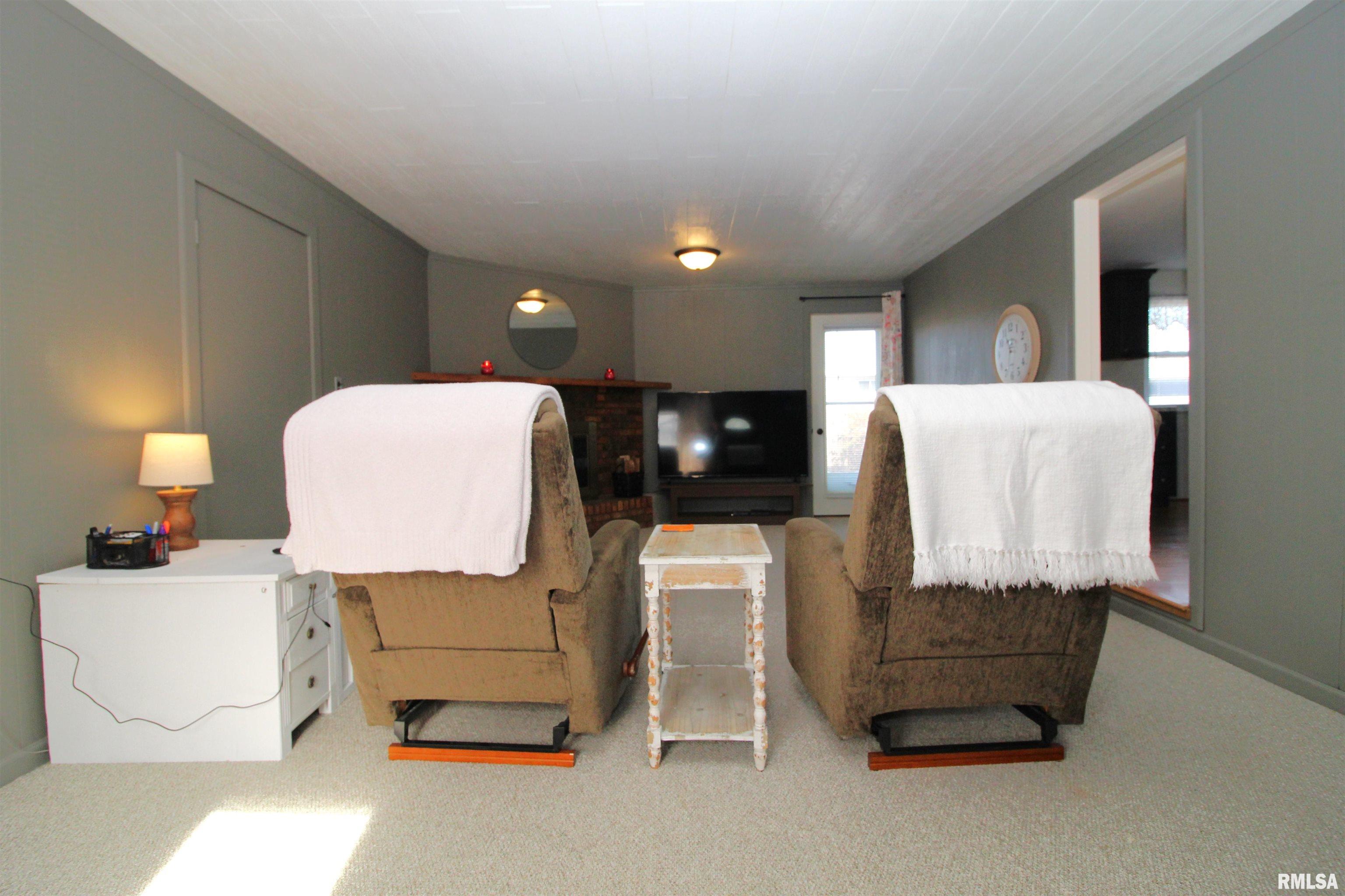 1513 Tennell Road Pekin, IL 61554 - Photo 13 of 53 Gallery Image 13