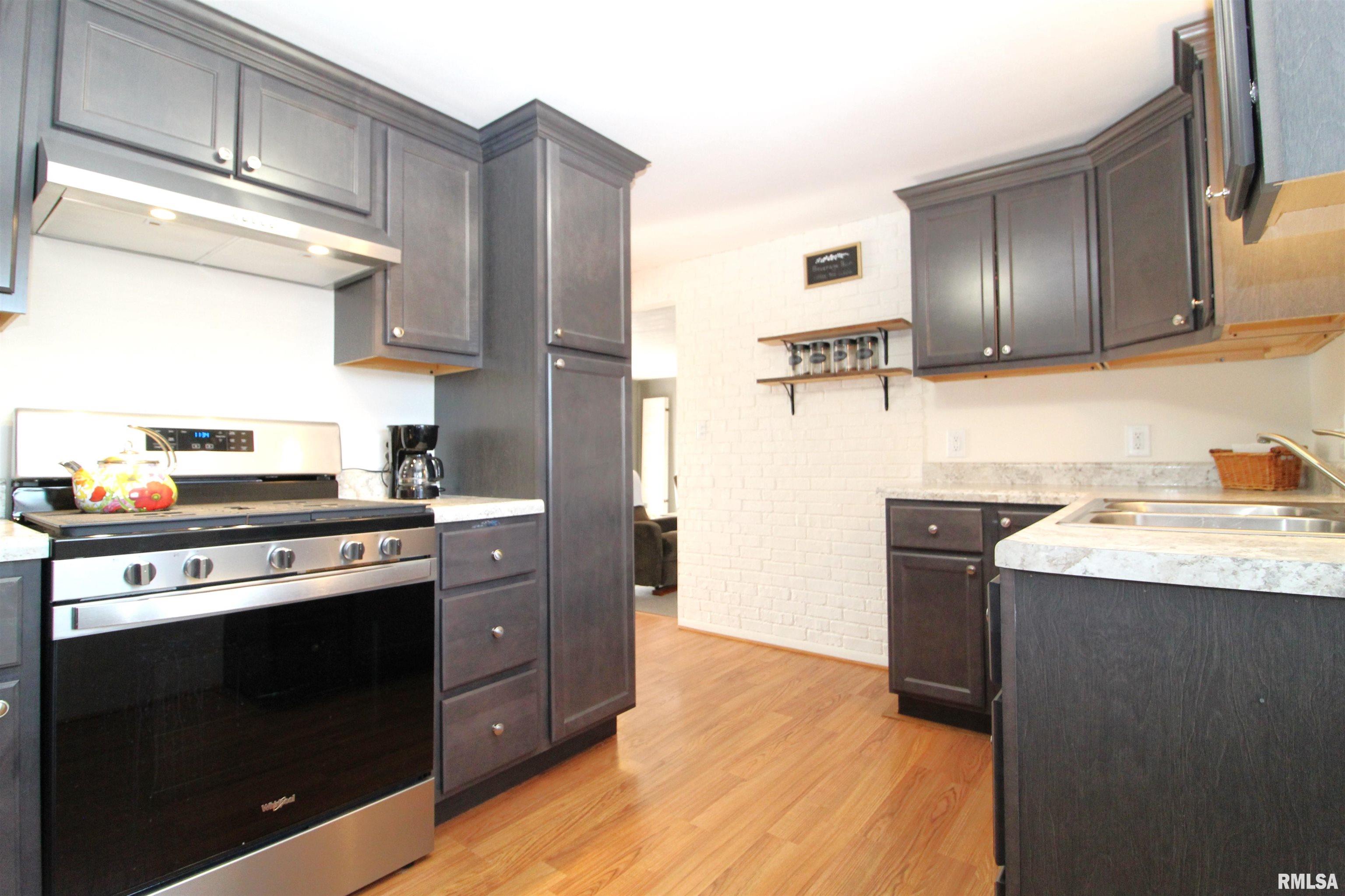 1513 Tennell Road Pekin, IL 61554 - Photo 23 of 53 Gallery Image 23
