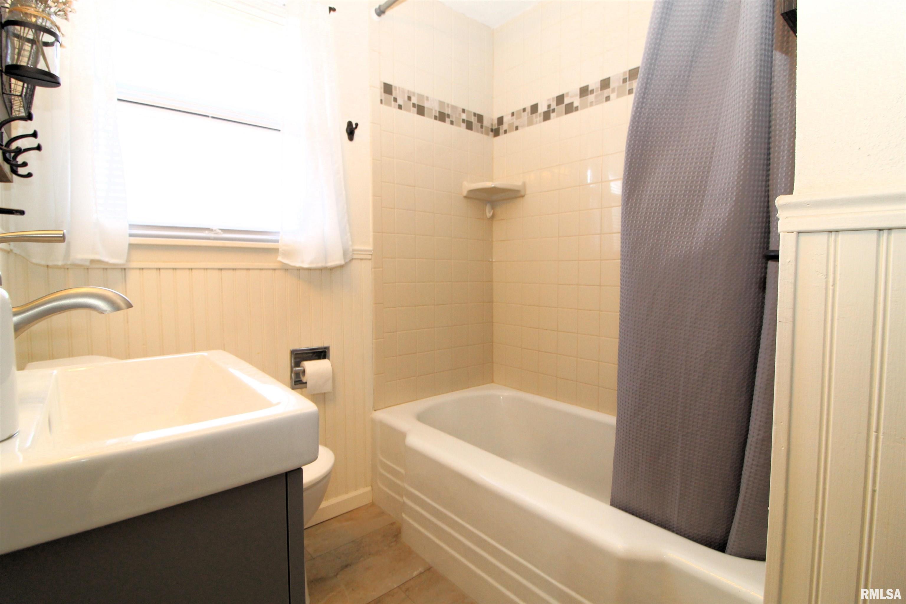 1513 Tennell Road Pekin, IL 61554 - Photo 31 of 53 Gallery Image 31