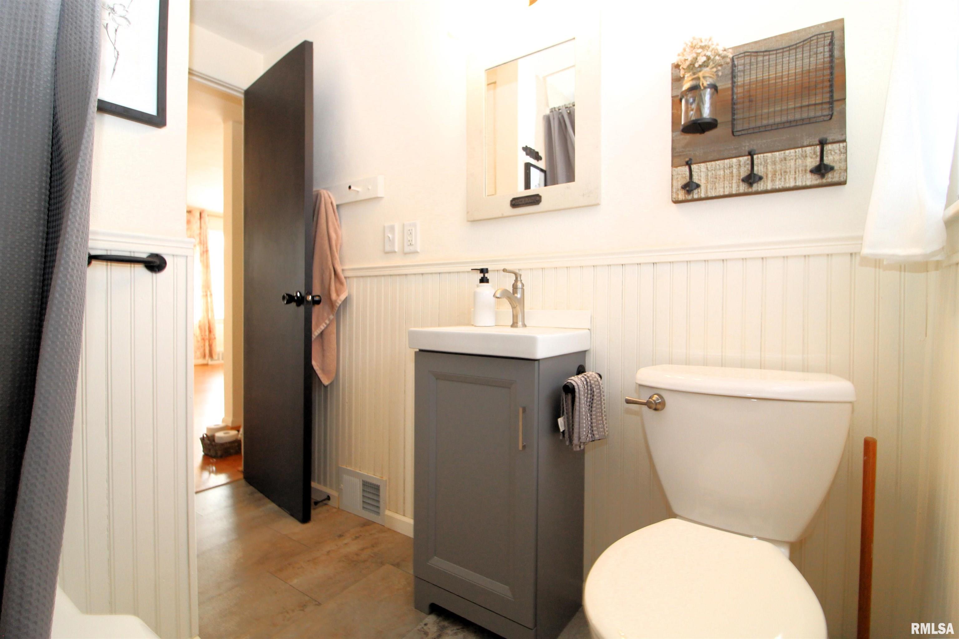 1513 Tennell Road Pekin, IL 61554 - Photo 32 of 53 Gallery Image 32