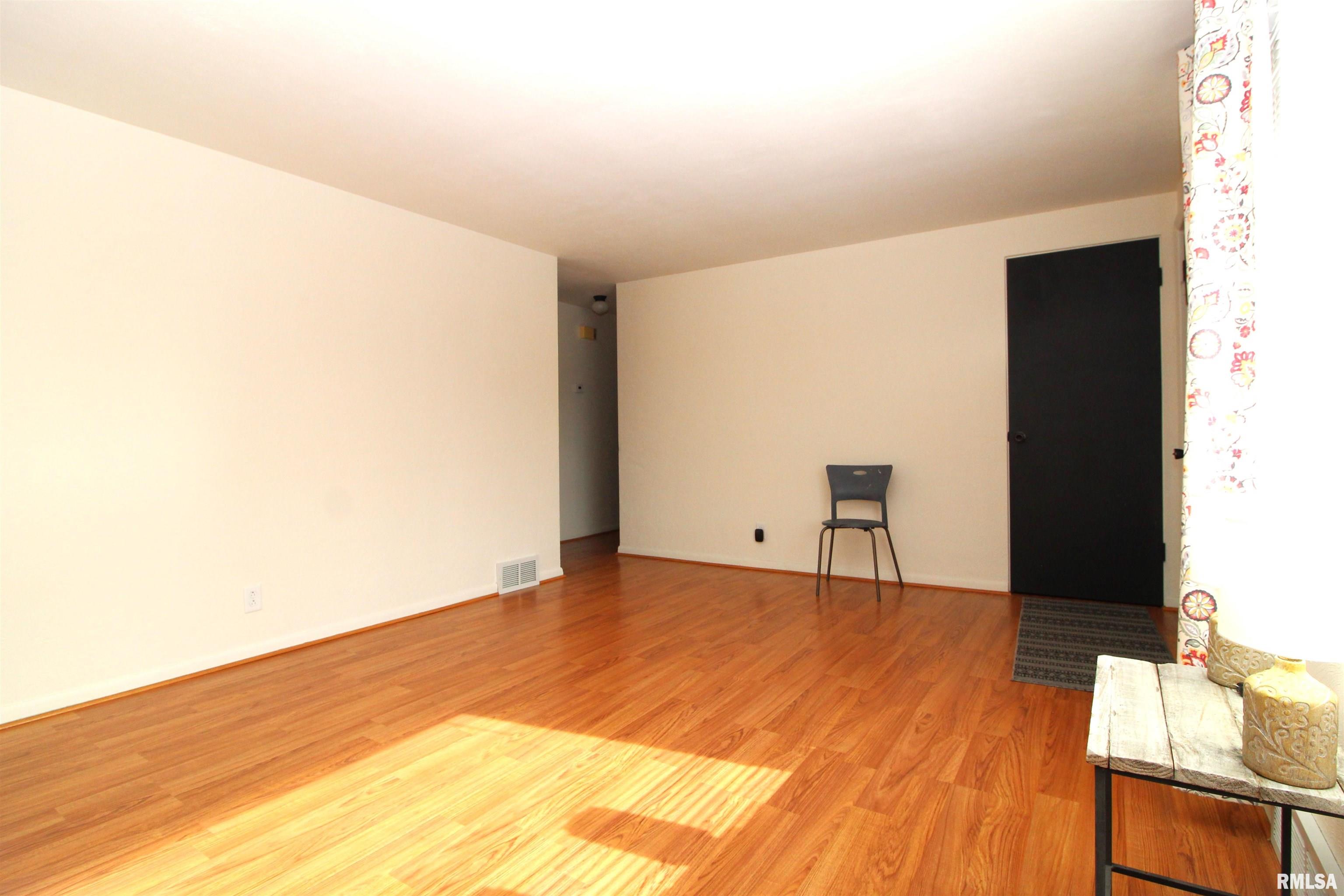 1513 Tennell Road Pekin, IL 61554 - Photo 7 of 53 Gallery Image 7