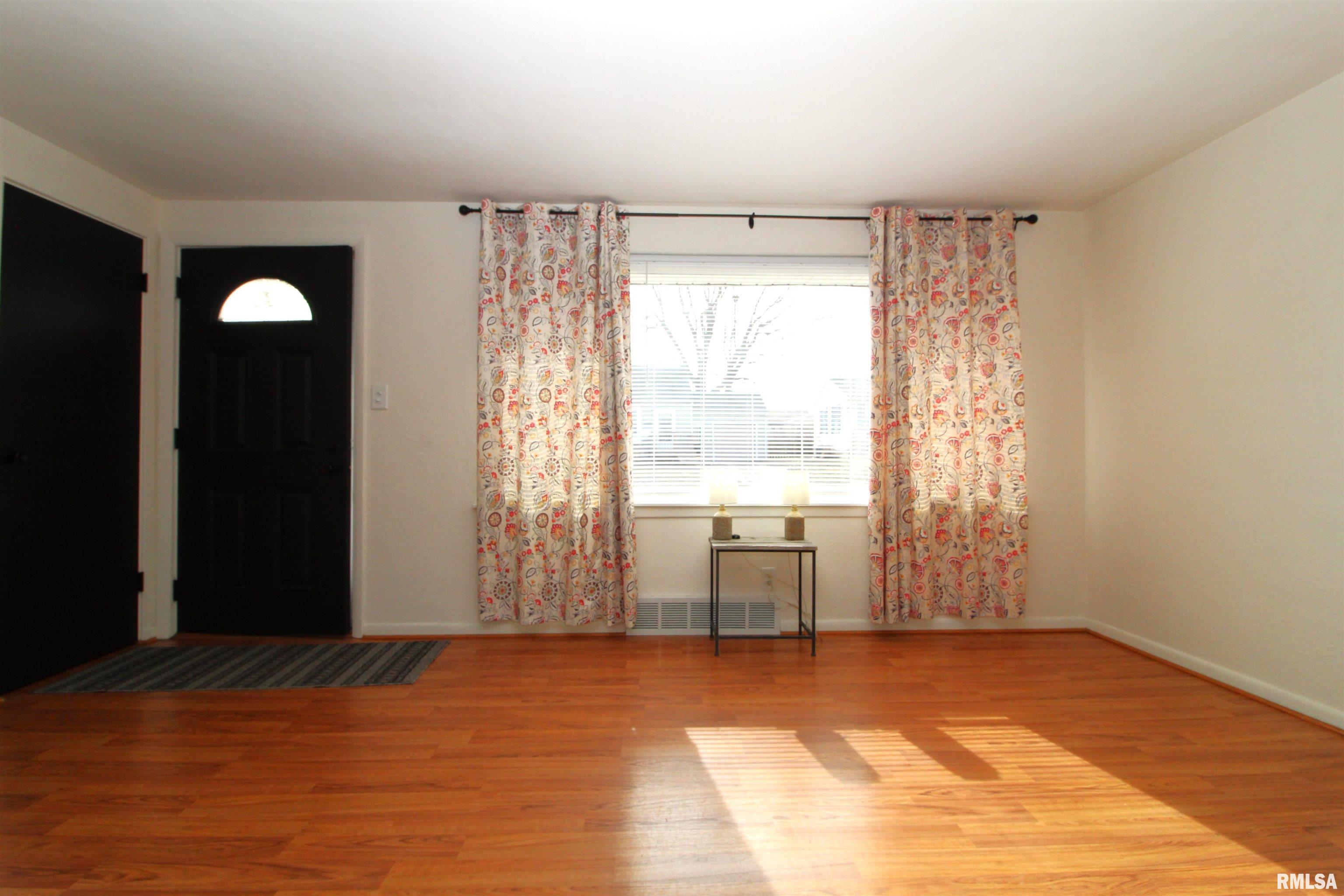 1513 Tennell Road Pekin, IL 61554 - Photo 9 of 53 Gallery Image 9