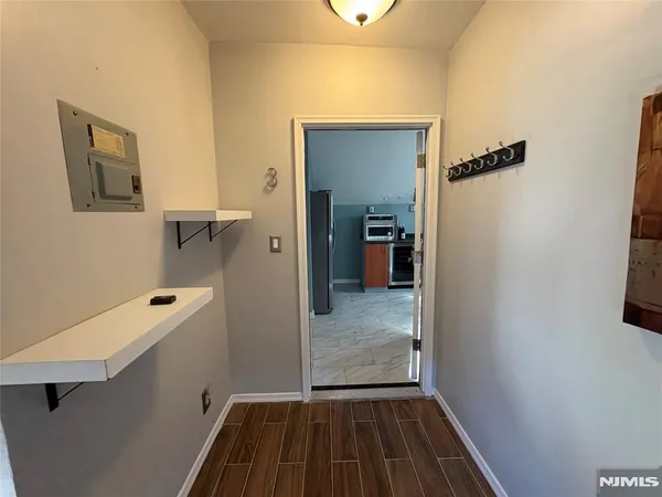 $1,850 | 282 Harding Avenue, Unit 2, Teaneck, NJ 07666