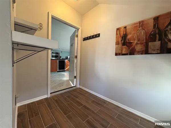 $1,850 | 282 Harding Avenue, Unit 2, Teaneck, NJ 07666