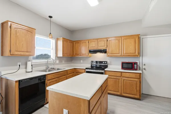 $265,000 | 9710 Logans Ridge Drive, Converse, TX 78109
