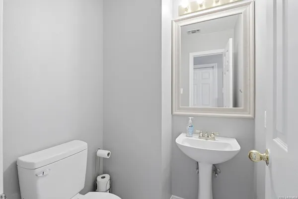 $265,000 | 9710 Logans Ridge Drive, Converse, TX 78109