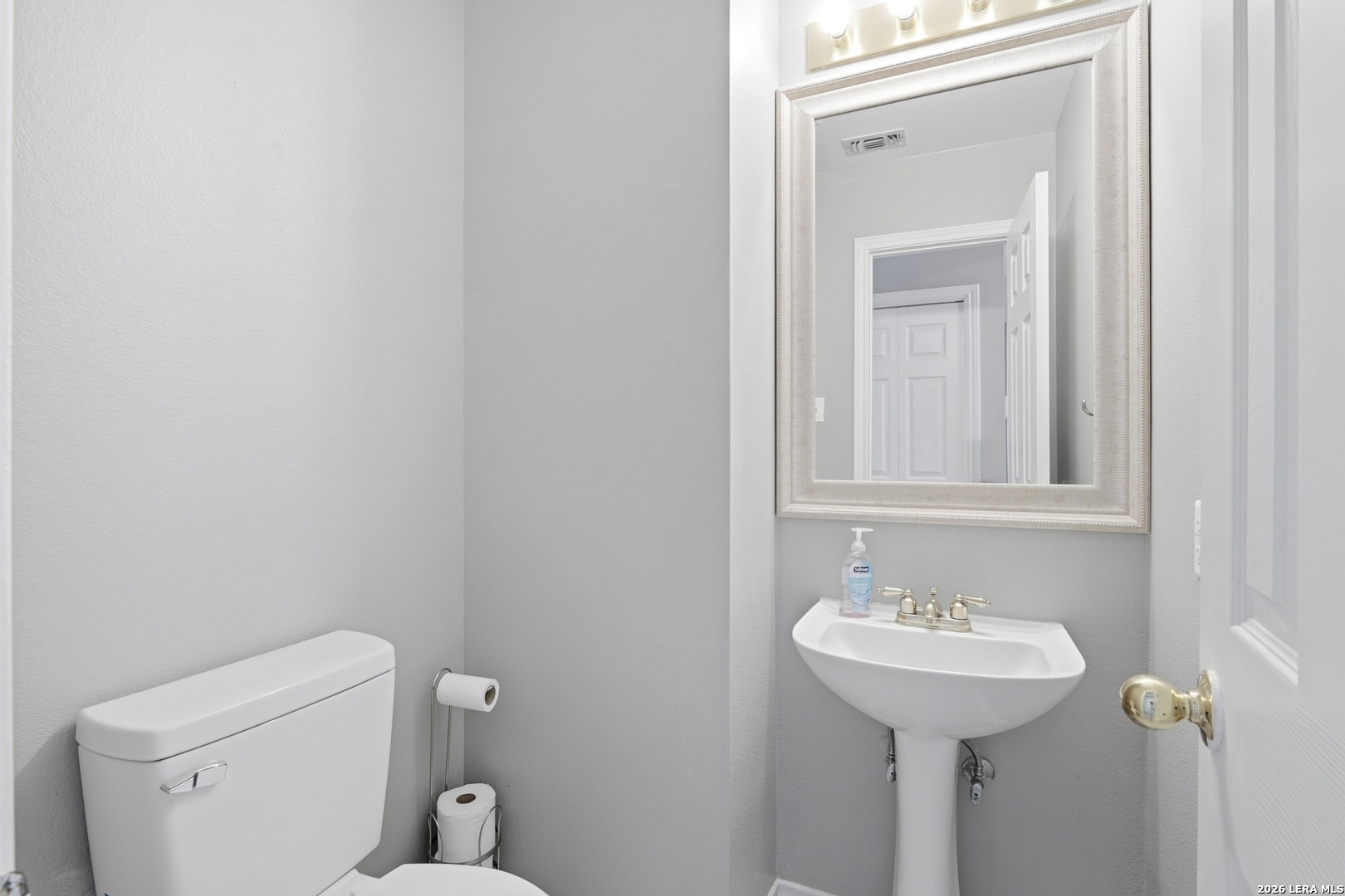 9710 Logans Ridge Drive Converse, TX 78109 - Photo 18 of 35