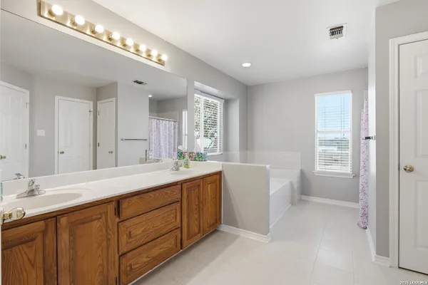 $265,000 | 9710 Logans Ridge Drive, Converse, TX 78109