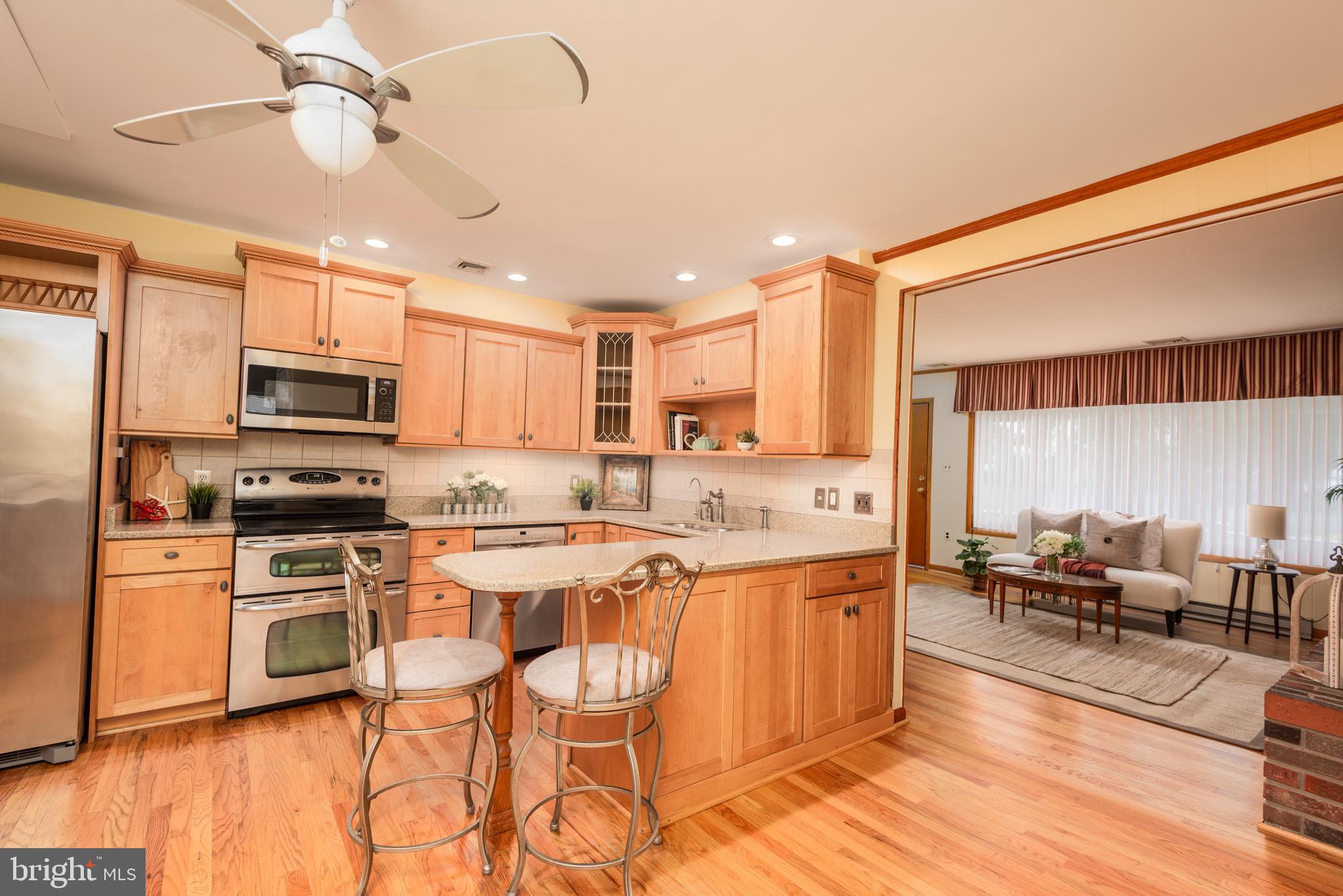 1401 Calvert Road Chester, MD 21619 - Photo 8 of 32 Granite counters