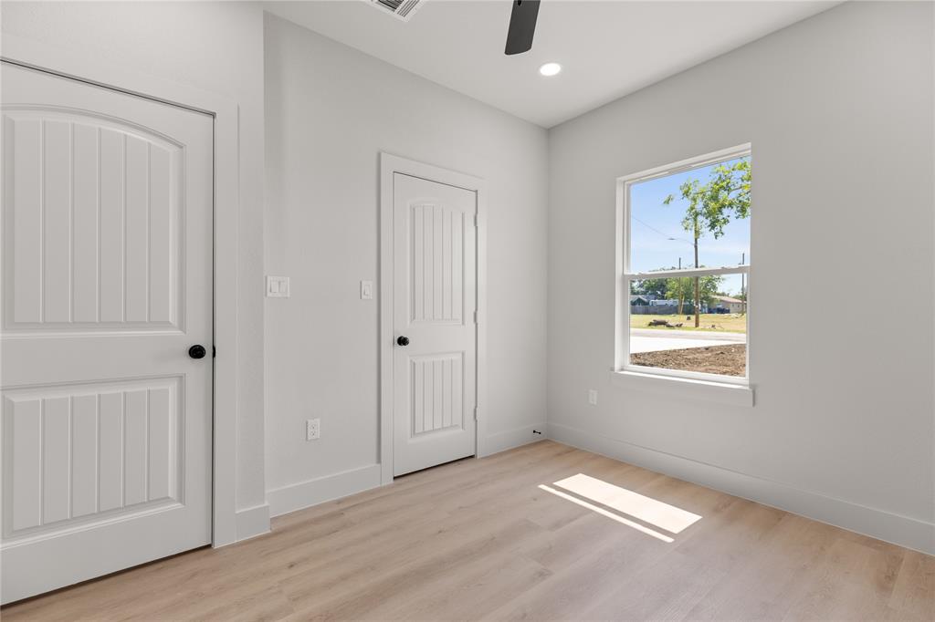 100 Arthur Avenue McGregor, TX 76657 - Photo 9 of 17 Unfurnished bedroom with light wood-style floors, recessed lighting, and ceiling fan