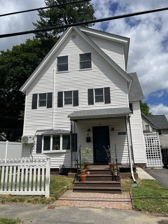 11 Amherst Street Worcester, MA 01602 - Photo 2 of 30