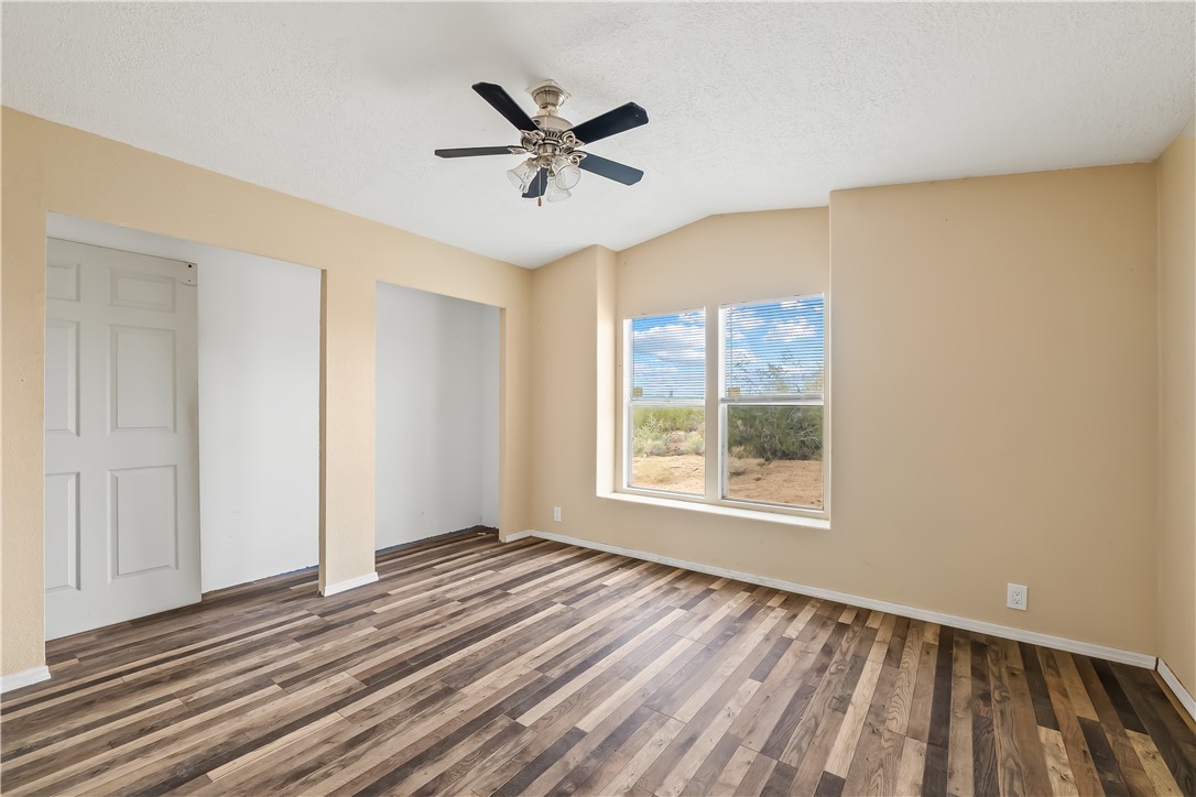 3649 Araby Road Golden Valley, AZ 86413 - Photo 5 of 26 Gallery Image 5