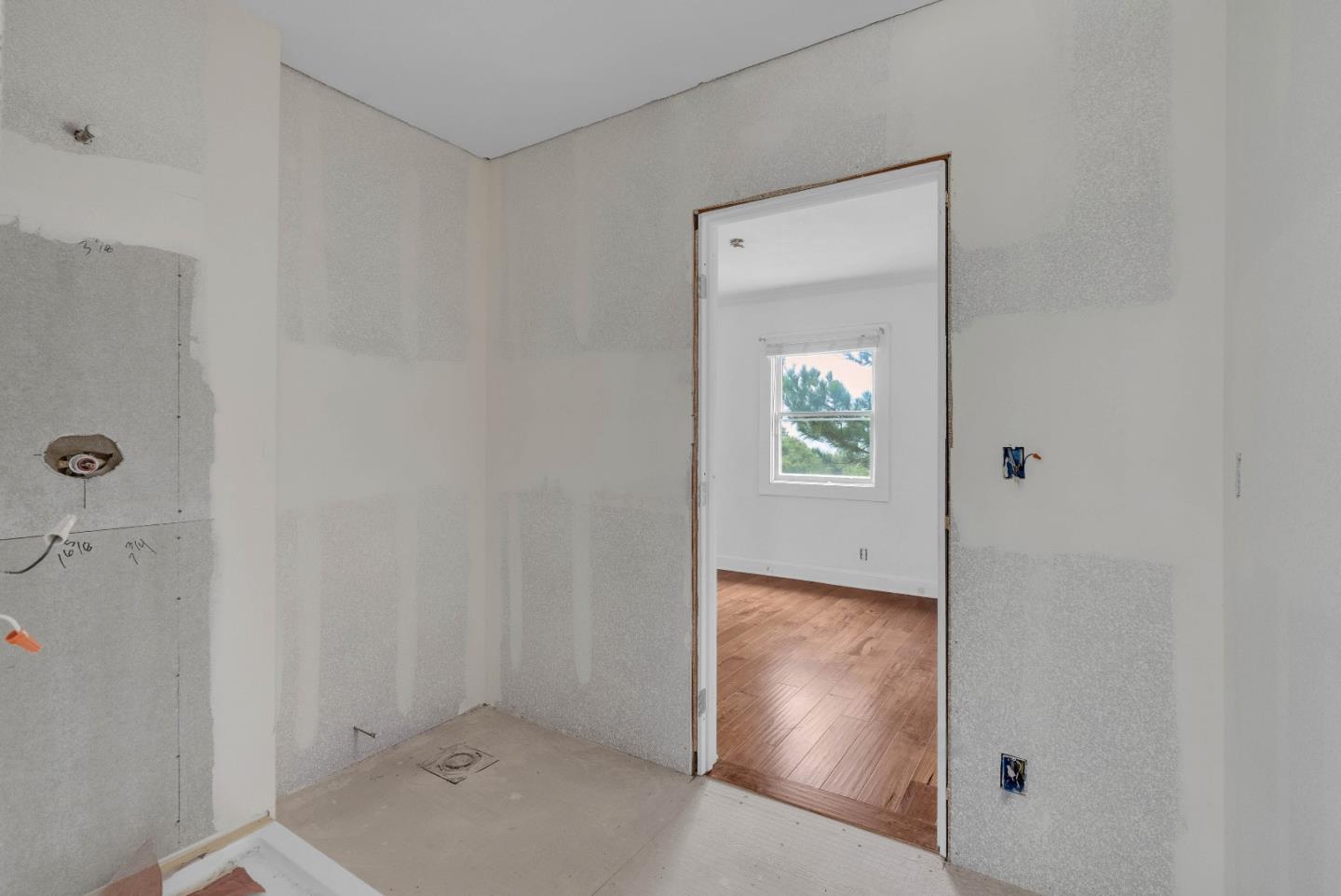 19000 Overlook Road Los Gatos, CA 95030 - Photo 26 of 56 a view of an empty room