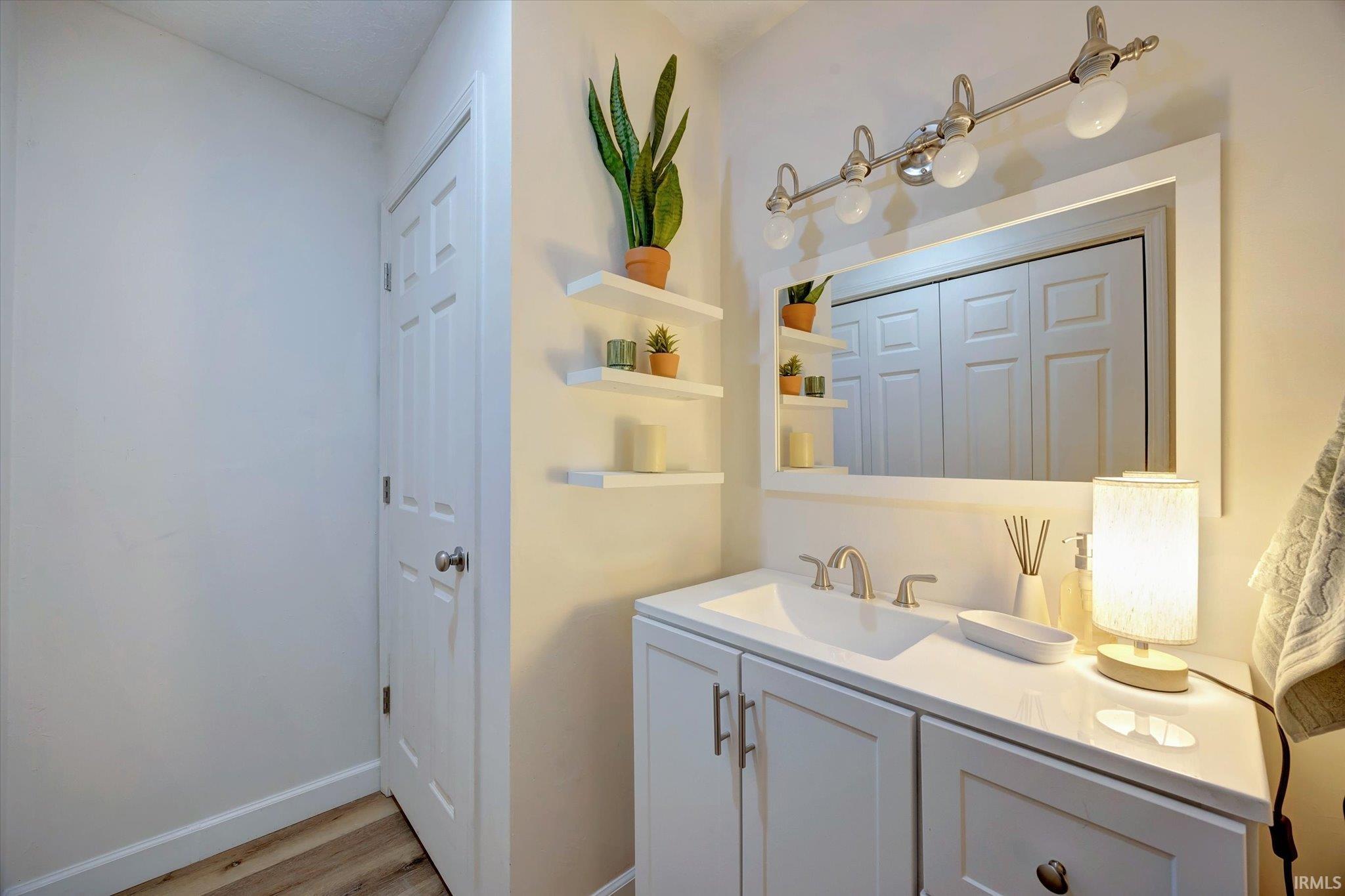 1344 South College Mall Road, Unit H2 Bloomington, IN 47401 - Photo 22 of 27 Gallery Image 22