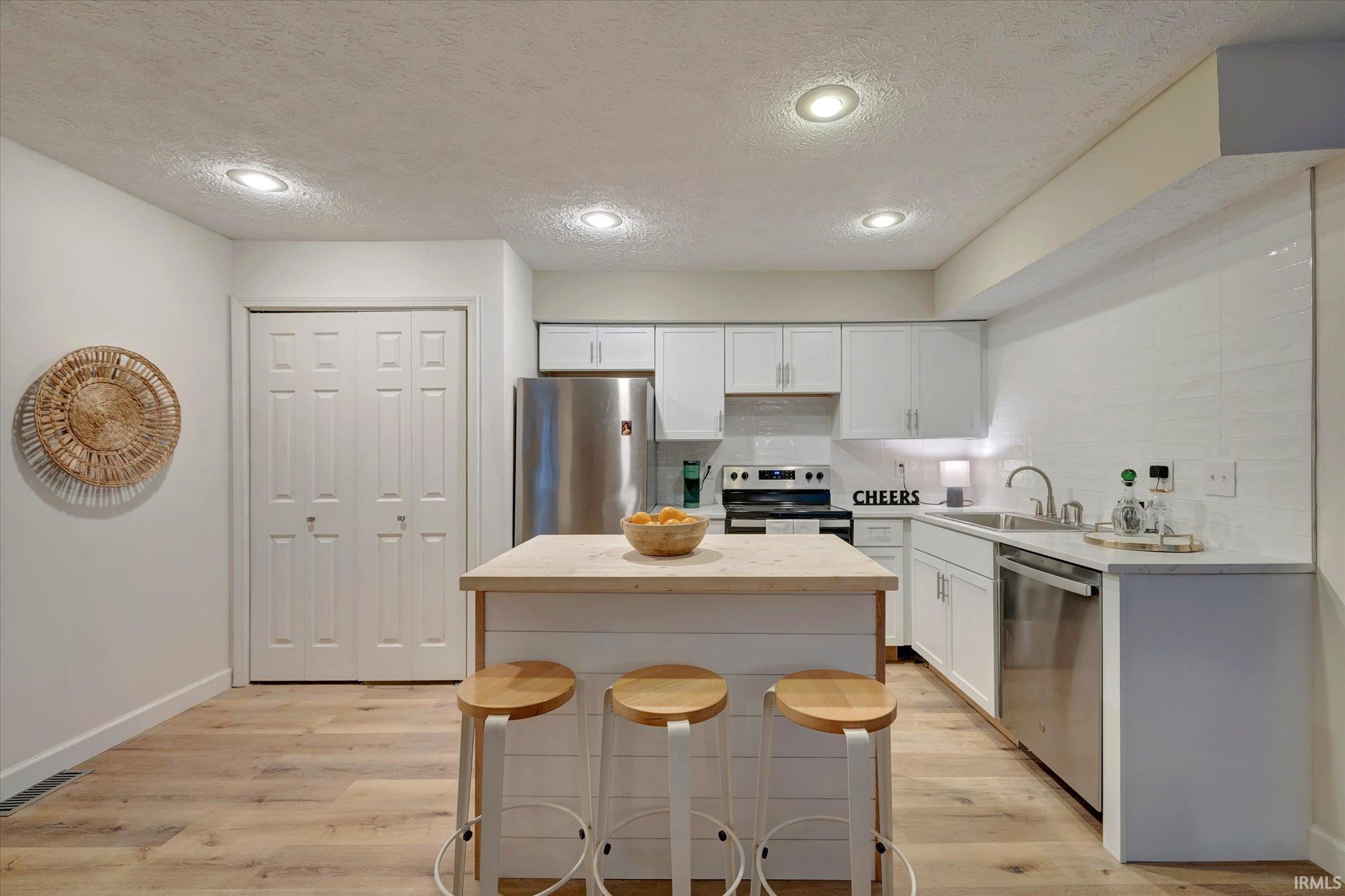 1344 South College Mall Road, Unit H2 Bloomington, IN 47401 - Photo 5 of 27 Gallery Image 5