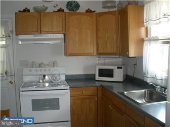 211 North Brownleaf Road Newark, DE 19713 - Photo 3 of 11 Kitchen