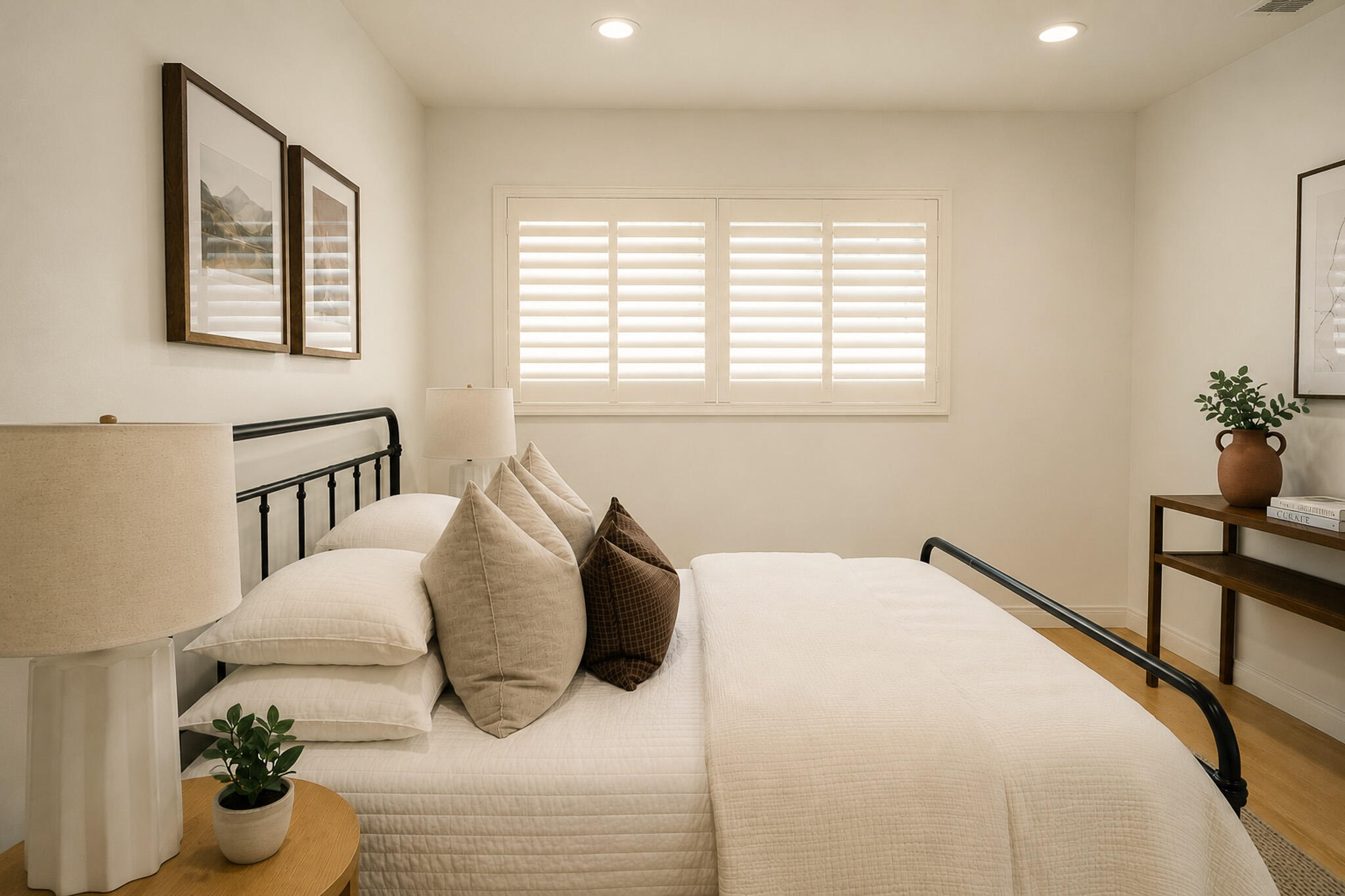 2128 Red Rose Way Santa Barbara, CA 93109 - Photo 17 of 22 Bedroom #1
