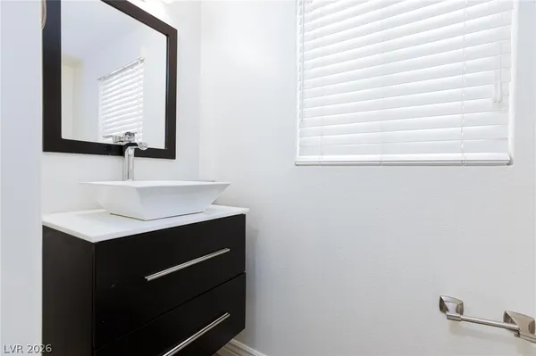 $2,700 | 8478 Prince Of Tides Court, Las Vegas, NV 89113