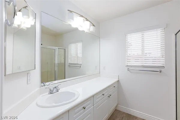 $2,700 | 8478 Prince Of Tides Court, Las Vegas, NV 89113