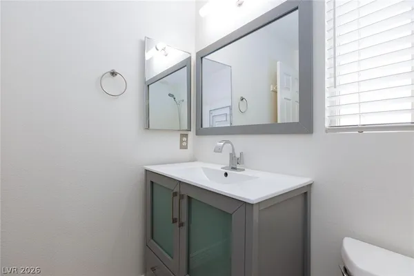 $2,700 | 8478 Prince Of Tides Court, Las Vegas, NV 89113