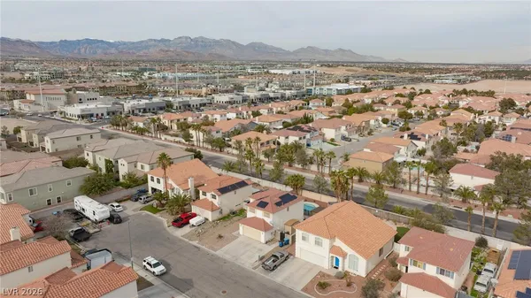 $2,700 | 8478 Prince Of Tides Court, Las Vegas, NV 89113