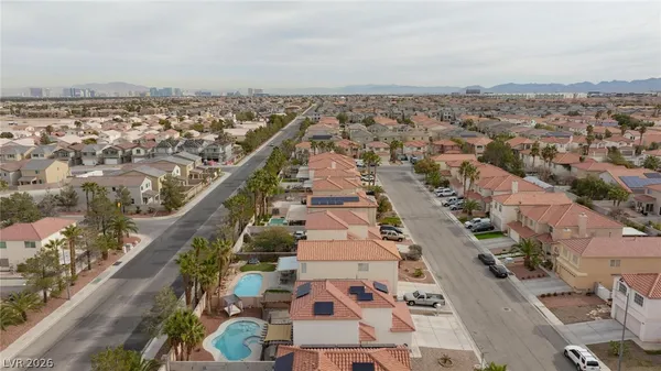 $2,700 | 8478 Prince Of Tides Court, Las Vegas, NV 89113