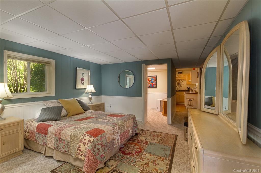 396 Patton Cove Road Swannanoa, NC 28778 - Photo 33 of 36 Gallery Image 33