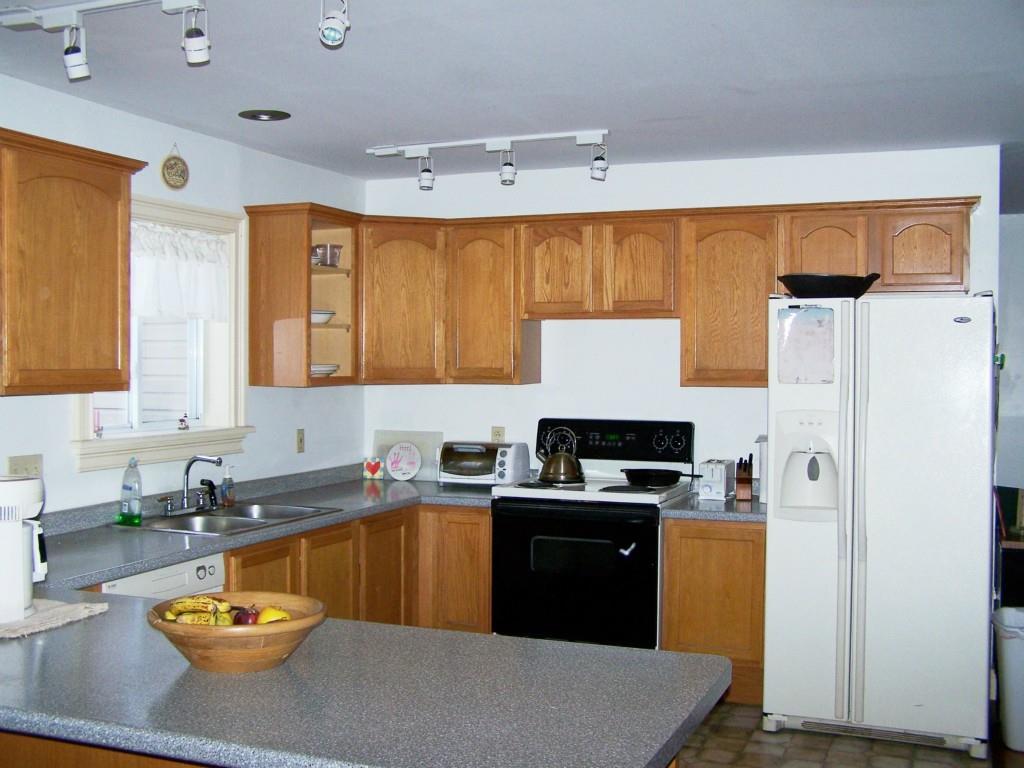 7 Airport Road Sanford, ME 04073 - Photo 3 of 11 kitchen