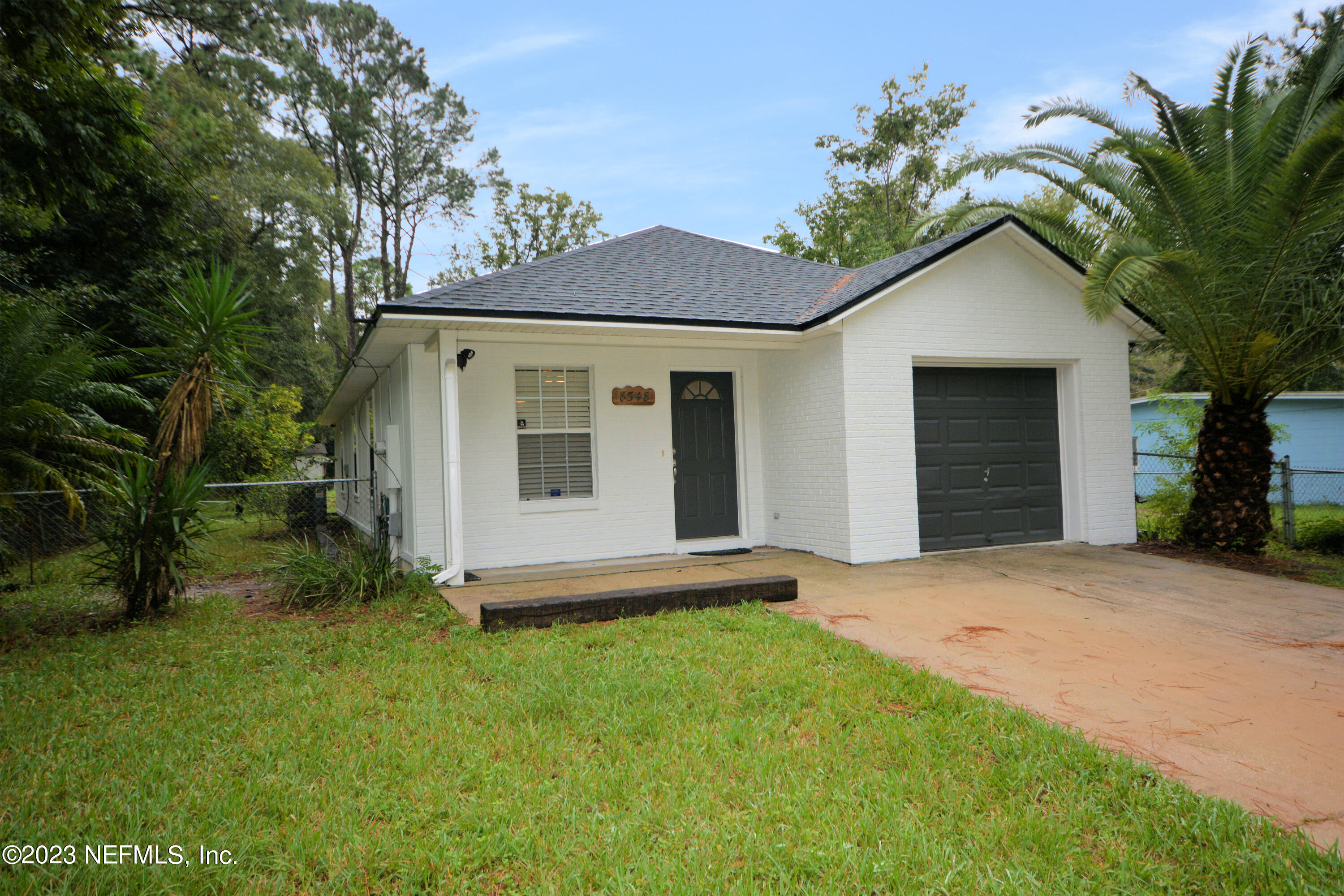 8548 Newton Road Jacksonville, FL 32216 - Photo 1 of 16 front porch