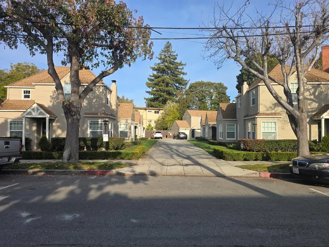 $2,950 | 1218 Bellevue Avenue, Unit 4, Burlingame, CA 94010