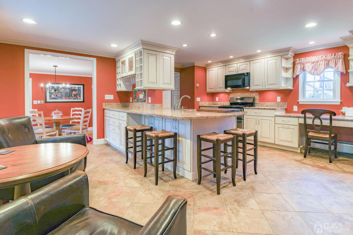 77 1st Street Edison, NJ 08837 - Photo 15 of 50