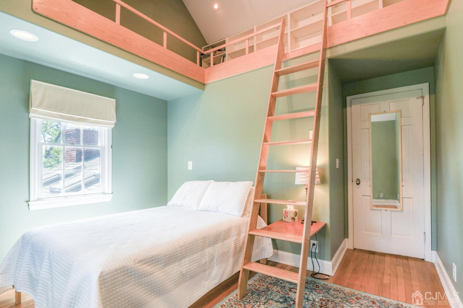 77 1st Street Edison, NJ 08837 - Photo 29 of 50