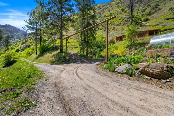 $549,000 | 360 Lake Creek, Riggins, ID 83549