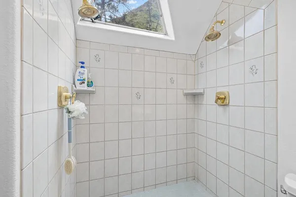 $549,000 | 360 Lake Creek, Riggins, ID 83549