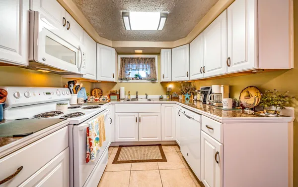$747,000 | 23 39th Street, Unit B, Sea Isle City, NJ 08243