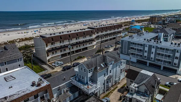 $747,000 | 23 39th Street, Unit B, Sea Isle City, NJ 08243